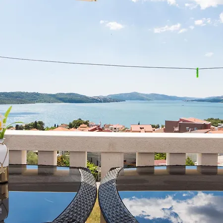 Appartamento Present 203